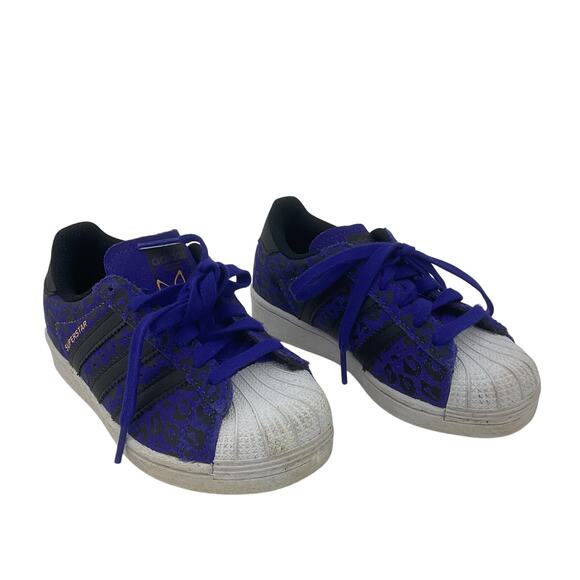 Adidas Superstar Cheetah Print Low Sneaker Boys Size 11 Purple/Black Preowned - Picture 1 of 8